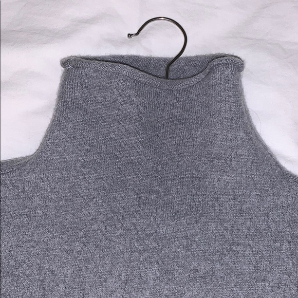 Wilfred Cyprie Turtleneck Sweater - Picture 6 of 6